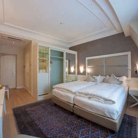 호텔 Europa Splendid 4*